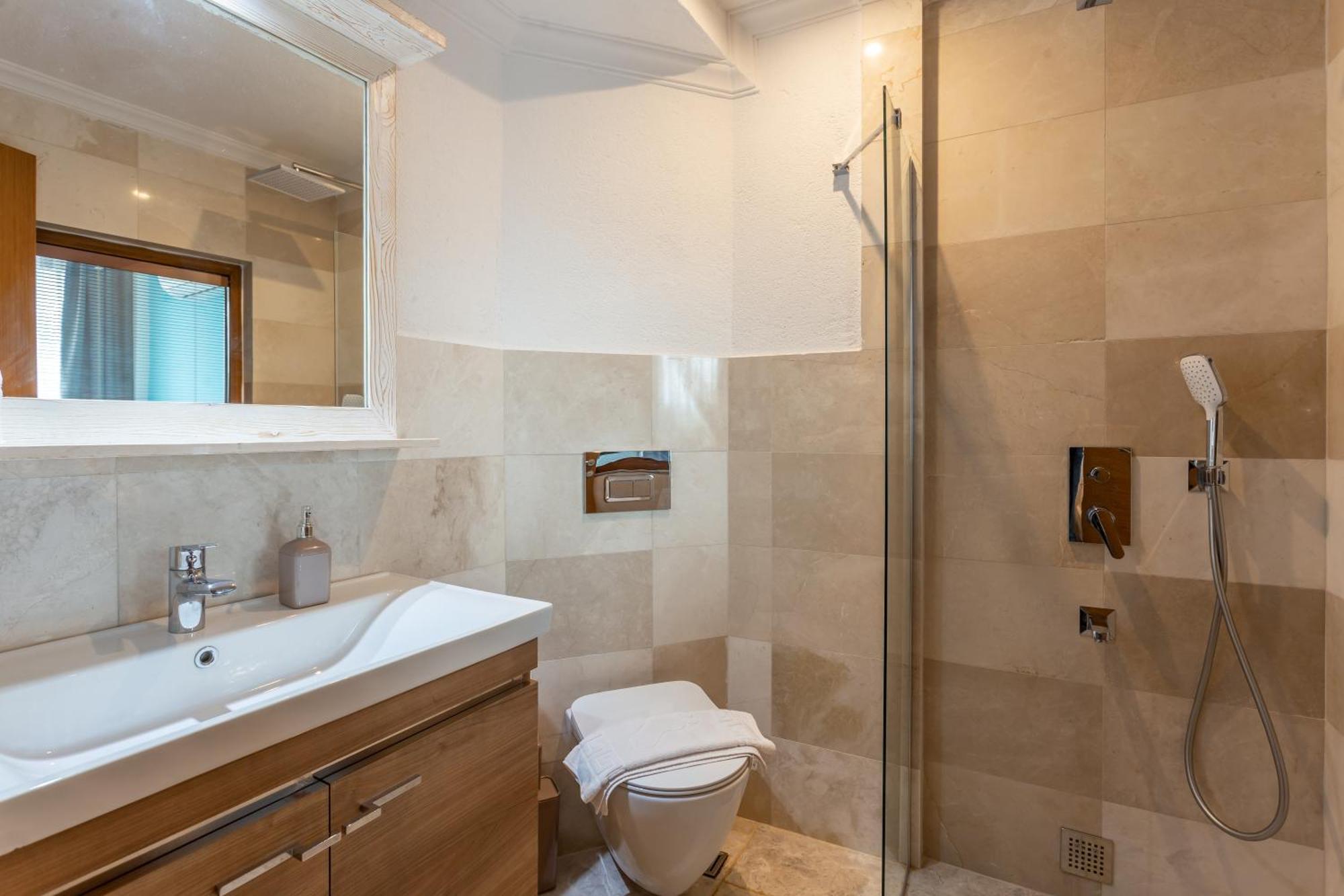 Nest Gunay Otel Kaş Ngoại thất bức ảnh